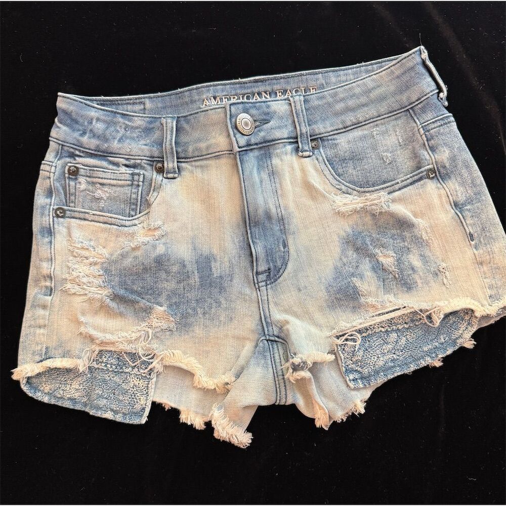 American Eagle Women's Hi-Rise Shortie Jean Shorts Size 2 Distressed Blue Y2K